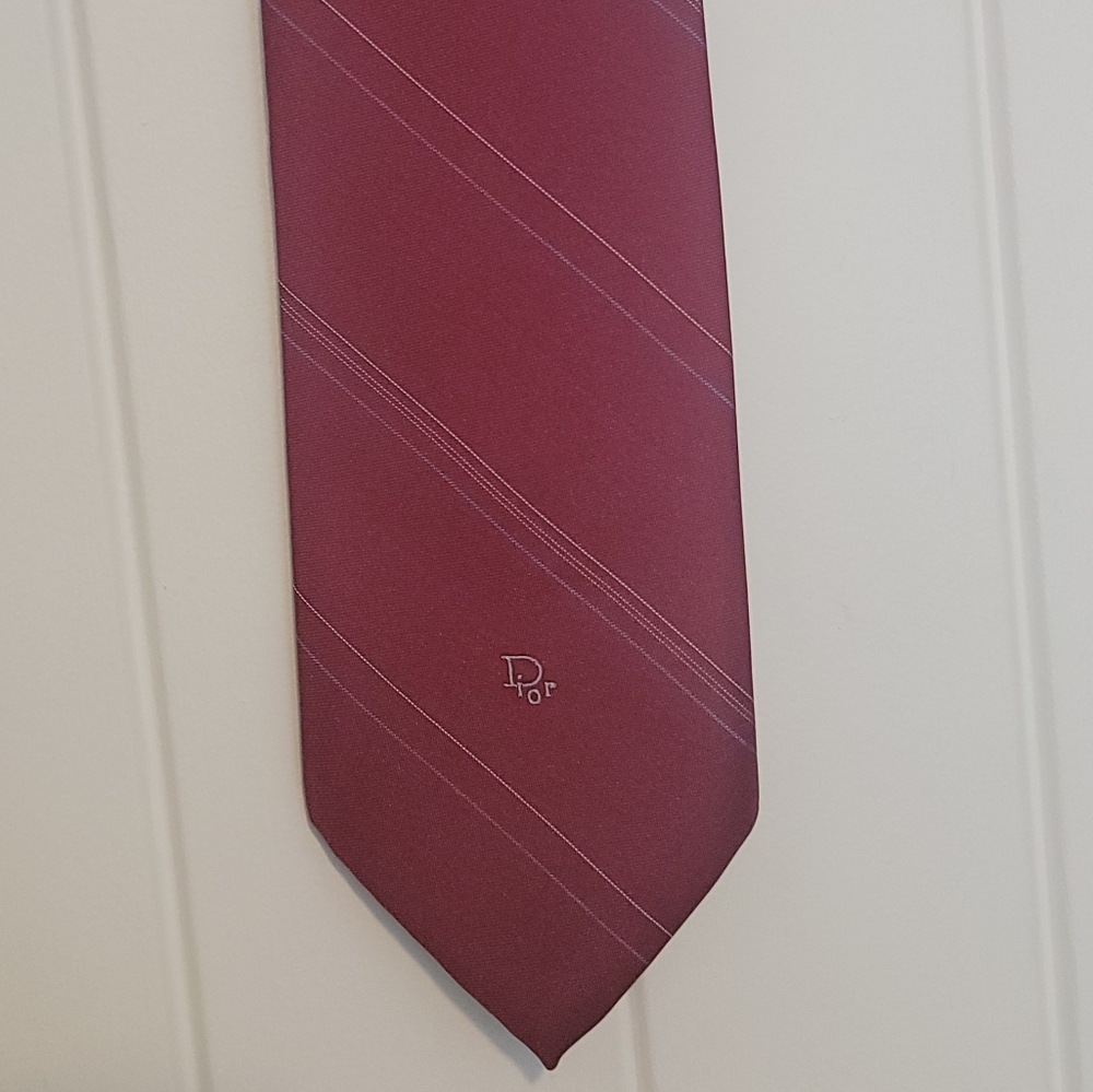 Red Christian Dior tie
